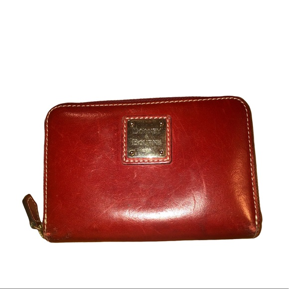 DOONEY & BOURKE Red Leather Zip Around Wallet
